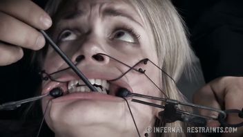 Gorgeous blonde could not stop moaning from master's fervent body punishment